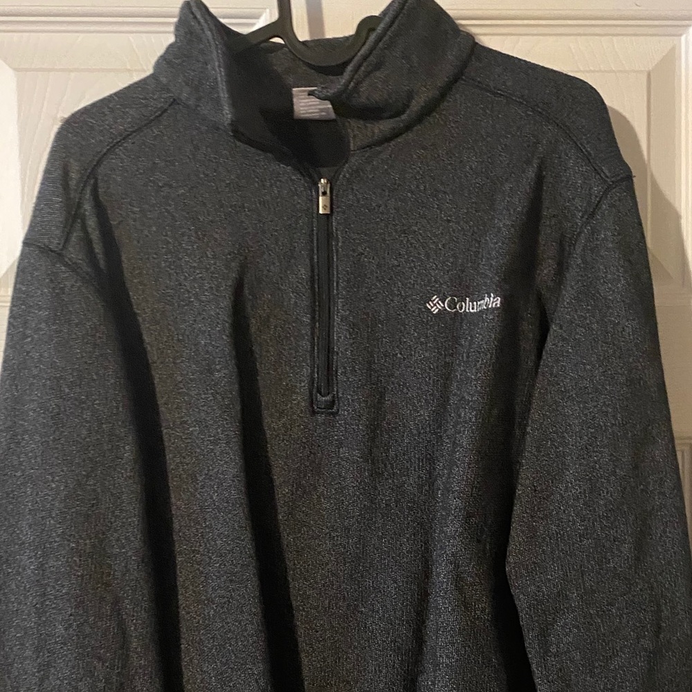 Columbia • Heathered Quarter Zip Pullover